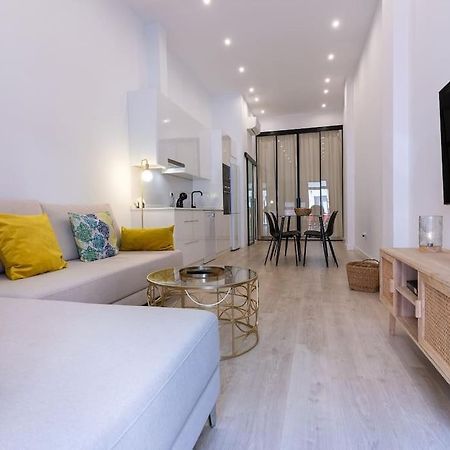 Apartamento Nuevo En El Centro De Elche Bagian luar foto