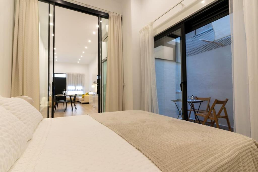 Apartamento Nuevo En El Centro De Elche Bagian luar foto